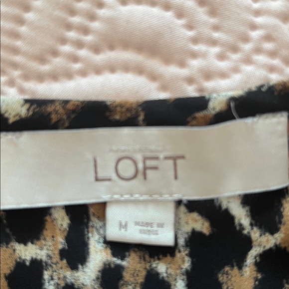LOFT Leopard Ruffle Blouse - Picture 6 of 7